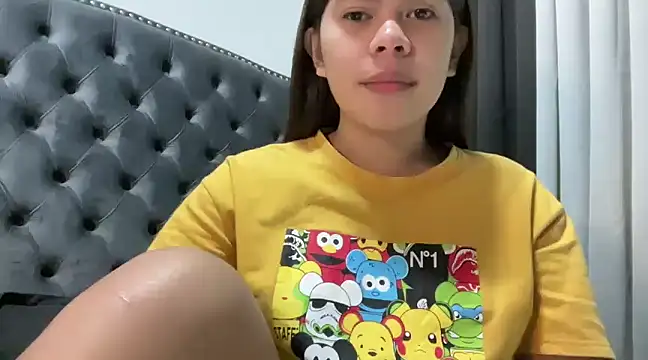 Snapshot of Mooree_naba chatting on January 2025 12:04:02 AM Mooree naba online show from January 2025 12:04:02 AM