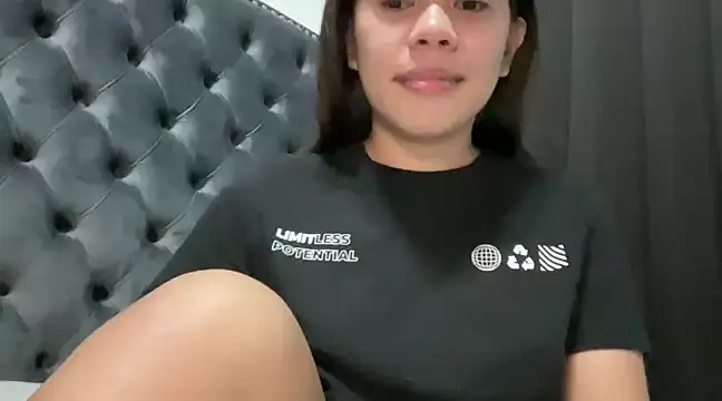 Snapshot of Mooree_naba chatting on January 2025 10:35:02 PM Mooree naba online show from January 2025 10:35:02 PM