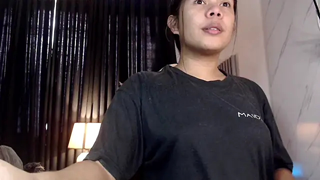 Snapshot of Mooree_naba chatting on November 2025 11:13:01 PM Mooree naba online show from November 2025 11:13:01 PM