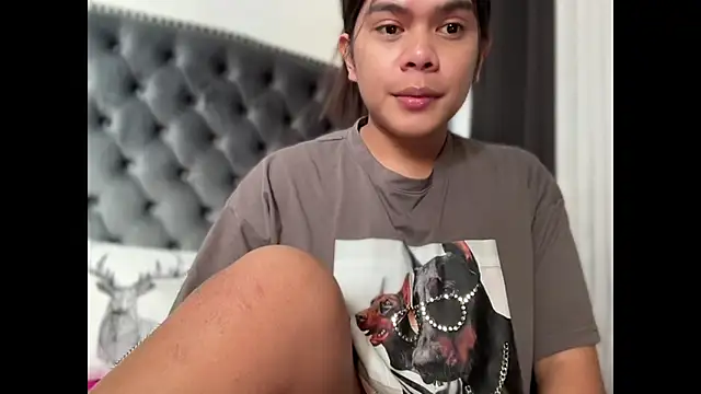 Snapshot of Mooree_naba chatting on March 2026 01:55:02 AM Mooree naba online show from March 2026 01:55:02 AM