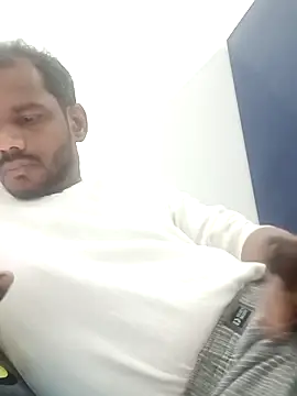 Snapshot of Daddyishere_19 chatting on February 2026 05:34:02 AM Daddyishere 19 online show from February 2026 05:34:02 AM