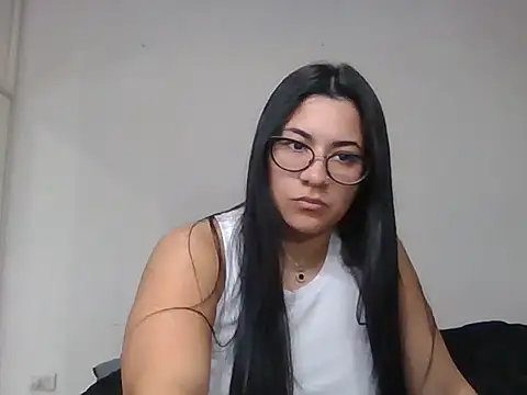 Snapshot of Agusgold22 chatting on March 2026 04:21:02 PM Agusgold22 online show from March 2026 04:21:02 PM