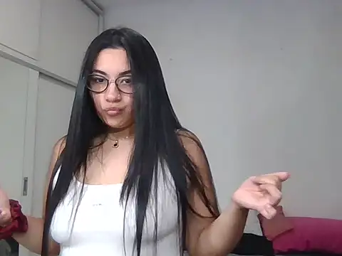 Snapshot of Agusgold22 chatting on March 2026 06:33:01 PM Agusgold22 online show from March 2026 06:33:01 PM