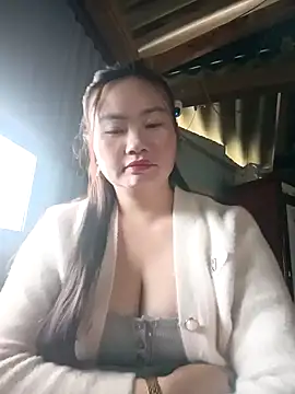 lisn-cute online show from May 2026 11:33:02 PM