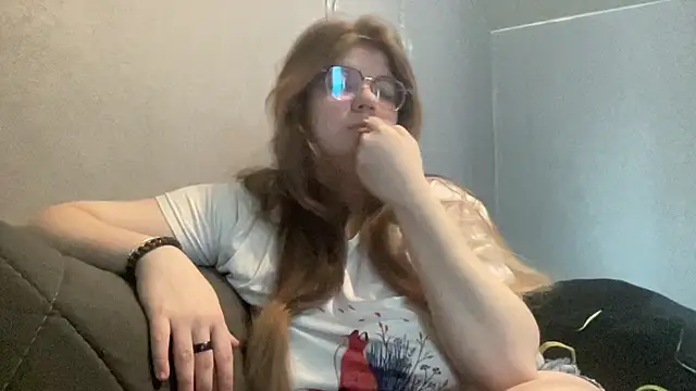 AminaBloom online show from February 2026 08:54:02 AM