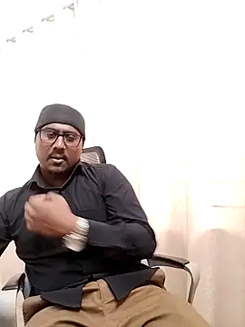 Snapshot of Eleganthasan chatting on February 2026 08:04:02 AM Eleganthasan online show from February 2026 08:04:02 AM