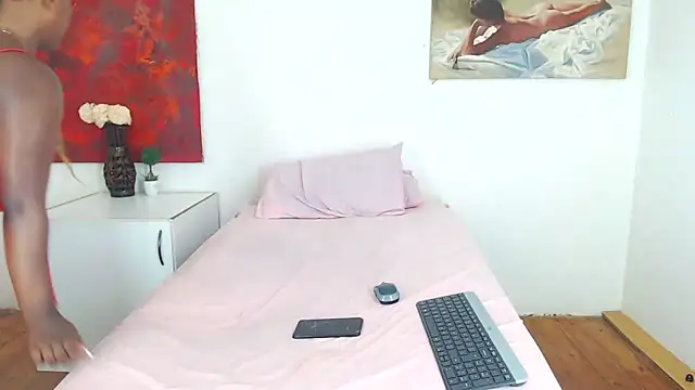 Snapshot of DARKBEAUTY20 chatting on February 2026 07:25:02 PM DARKBEAUTY20 online show from February 2026 07:25:02 PM