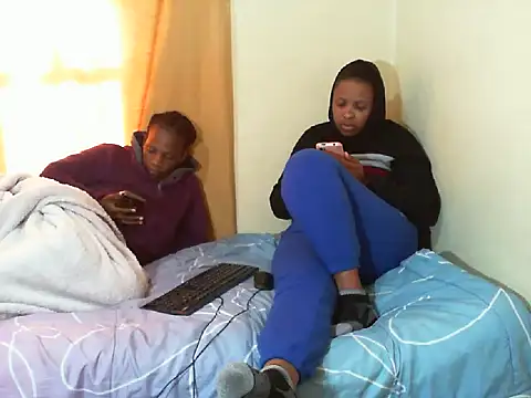 Caramel-Diva online show from May 2026 07:25:01 AM