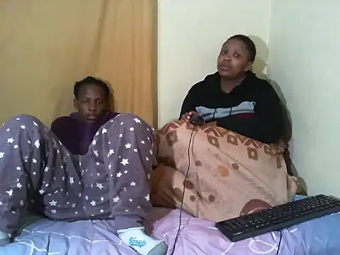 Caramel-Diva online show from May 2026 05:07:01 PM