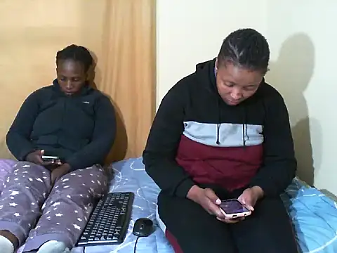 Caramel-Diva online show from May 2026 06:07:01 AM