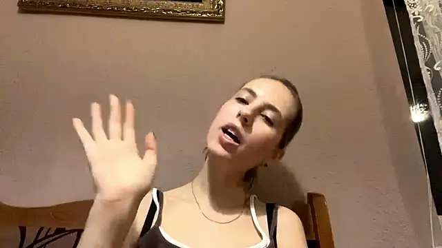 Snapshot of CharmingBlonde chatting on February 2026 06:36:02 PM CharmingBlonde online show from February 2026 06:36:02 PM