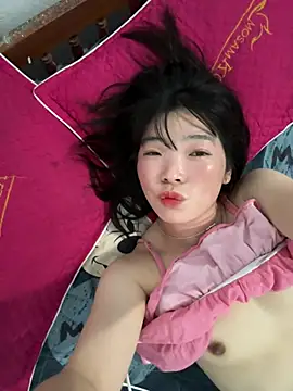 Snapshot of cuty_lusy chatting on May 2026 01:30:01 PM cuty lusy online show from May 2026 01:30:01 PM
