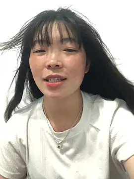 cuty lusy online show from May 2026 08:00:01 AM