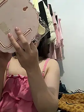 cuty lusy online show from May 2026 11:28:02 PM