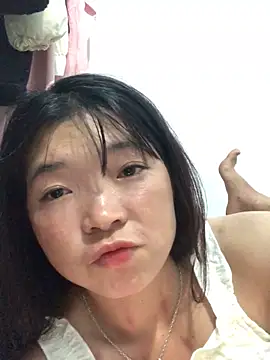 cuty lusy online show from June 2026 02:33:01 PM