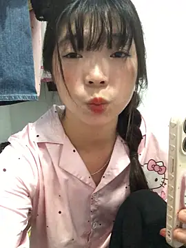 cuty lusy online show from June 2026 12:58:01 AM