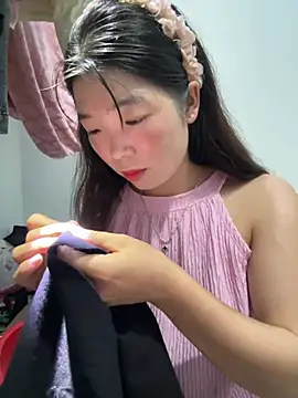 cuty lusy online show from July 2026 01:17:02 PM