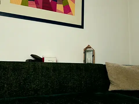 Snapshot of MiriamDelyn chatting on February 2026 01:48:02 PM MiriamDelyn online show from February 2026 01:48:02 PM