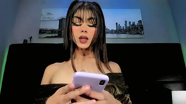 Snapshot of CuteMiaaa chatting on March 2026 08:45:02 PM CuteMiaaa online show from March 2026 08:45:02 PM