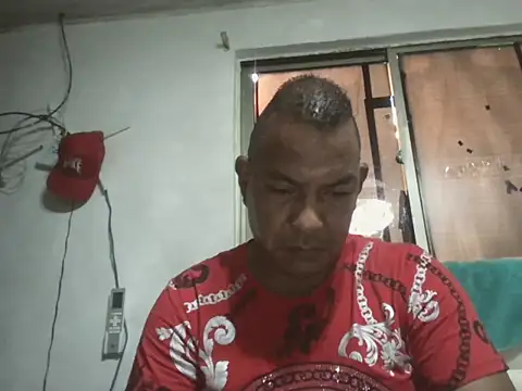 Quillero18 online show from May 2026 08:37:01 PM