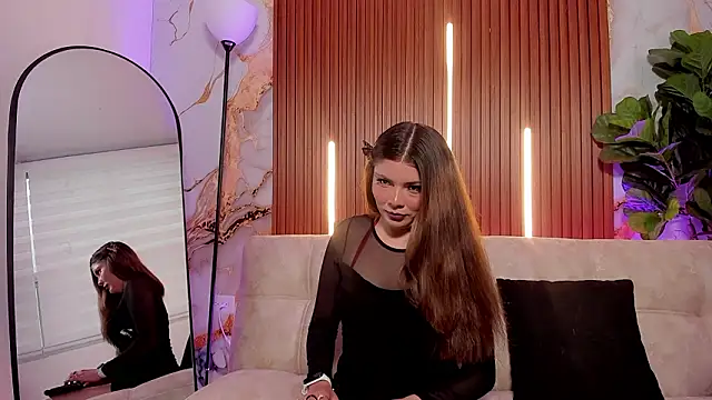 Snapshot of Scarlett_Raven_ chatting on February 2026 03:05:02 PM Scarlett Raven online show from February 2026 03:05:02 PM