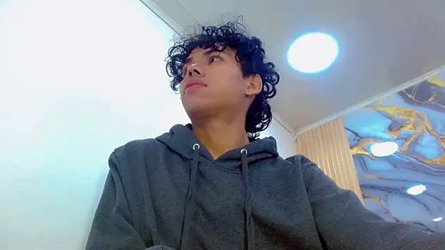 DaviidBuckx  online show from February 2026 02:42:02 AM