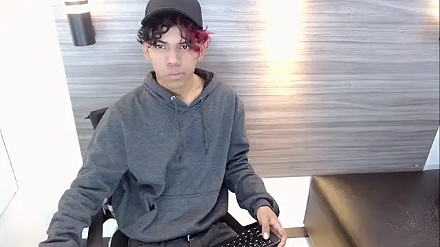 DaviidBuckx  online show from April 2026 02:24:02 AM