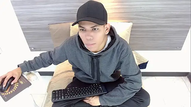 DaviidBuckx  online show from April 2026 02:15:01 AM
