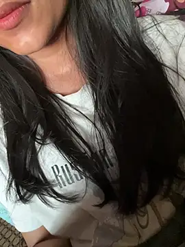 Snapshot of princycum chatting on April 2026 01:05:02 PM princycum online show from April 2026 01:05:02 PM