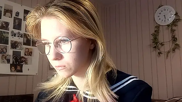 RunawayBr1de online show from February 2026 02:24:02 PM