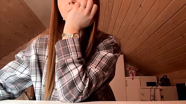 TessSamul online show from March 2026 01:38:01 PM