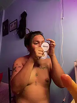 hollynicole online show from July 2026 01:02:02 AM