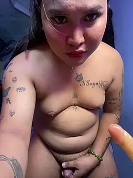 hollynicole online show from July 2026 06:38:01 AM