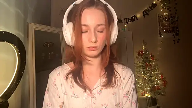 CordeliaEll online show from February 2026 07:49:01 AM