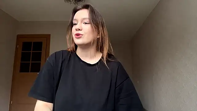 Snapshot of GuillerminaHotze chatting on February 2026 07:14:02 AM GuillerminaHotze online show from February 2026 07:14:02 AM