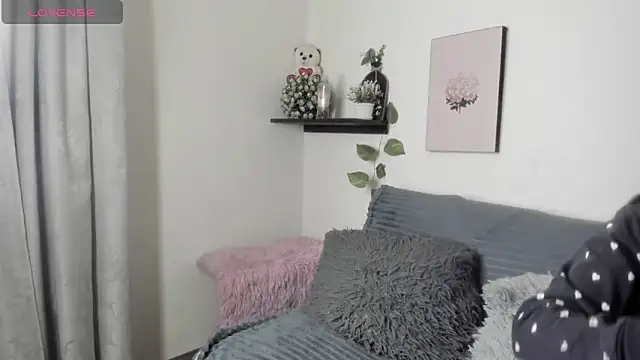 Alexaalove 1 online show from March 2026 12:45:01 PM