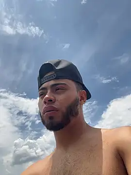 Xanderstone00 online show from March 2026 05:03:01 PM