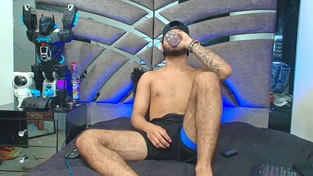 Xanderstone00 online show from June 2026 03:26:02 PM