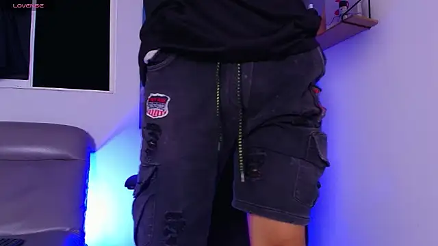 Gael moon  online show from February 2026 04:30:02 AM