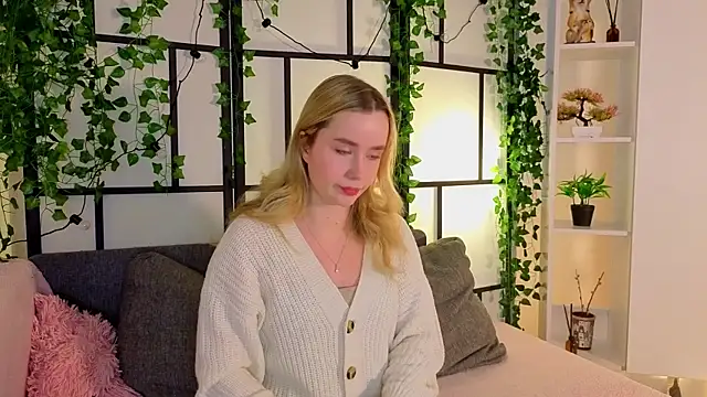 IvetteLabore online show from February 2026 08:13:01 AM