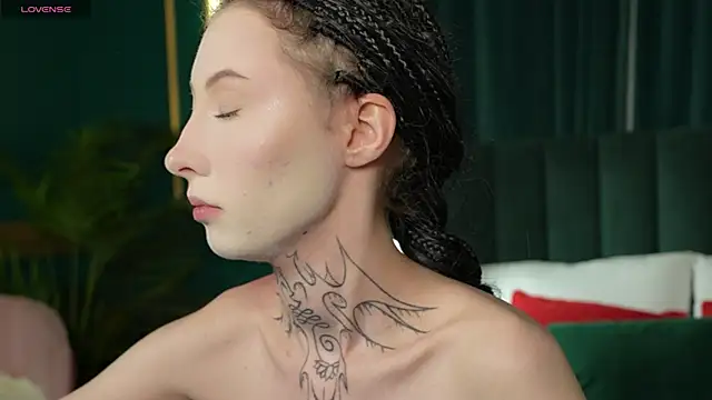 roxy morrison x online show from July 2026 03:34:02 AM