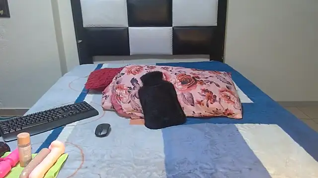 VeronaDimexx online show from April 2026 10:23:01 PM