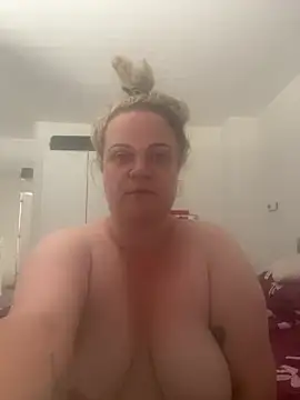 Piper Milf 36 online show from June 2026 12:58:01 PM