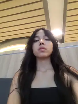 jadelaurent online show from May 2026 11:02:02 PM