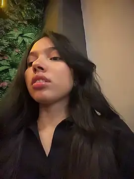 jadelaurent online show from July 2026 10:28:02 PM