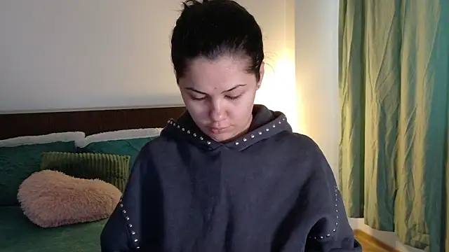 Sofimoon26 online show from April 2026 03:28:01 PM