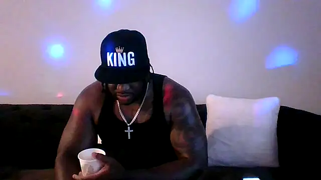 darkstallion7 online show from February 2026 04:32:01 AM