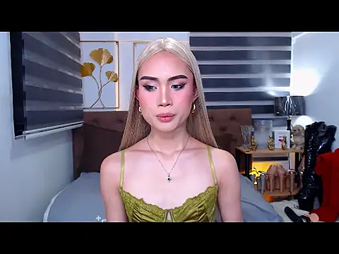 Snapshot of JuicyCockThea chatting on April 2026 01:41:02 PM JuicyCockThea online show from April 2026 01:41:02 PM