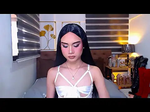 Snapshot of JuicyCockThea chatting on May 2026 01:00:01 AM JuicyCockThea online show from May 2026 01:00:01 AM
