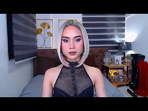 Snapshot of JuicyCockThea chatting on May 2026 11:37:01 AM JuicyCockThea online show from May 2026 11:37:01 AM